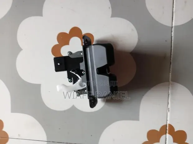 Kia Sernato Boot Lock · Photo 1