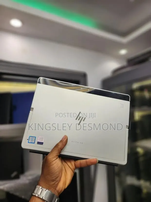 Laptop HP Elite X2 1012 16GB Intel Core i5 SSD 256GB · Photo 1