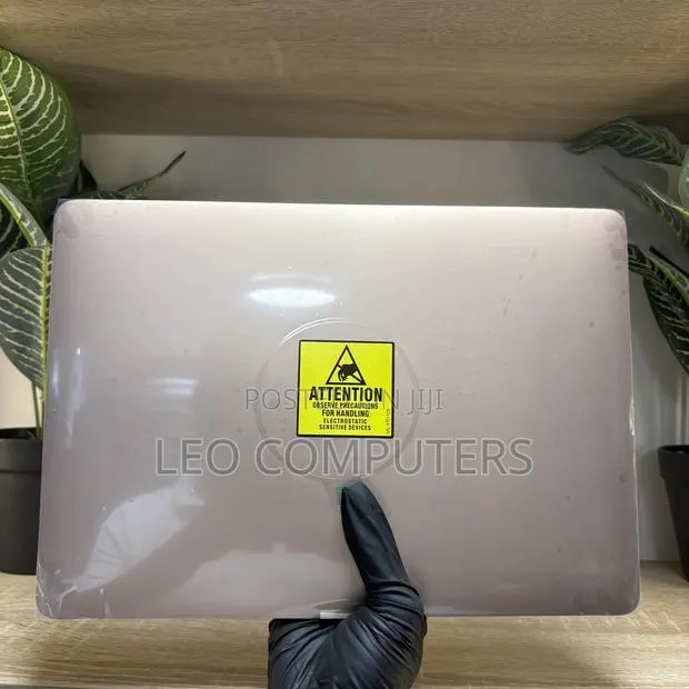 MacBook Air A1932 Screen Display 13.3” 2018–2019 · Photo 1