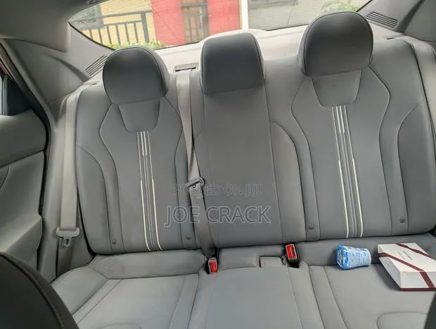 Hyundai Elantra SEL 2021 Red · Photo 1