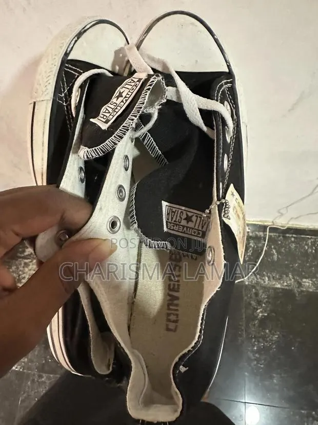 Converse in Different Colors · Photo 1