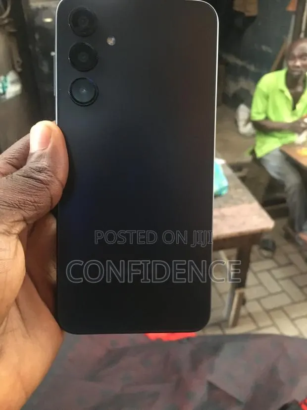 Samsung Galaxy A16 128 GB Black · Photo 1