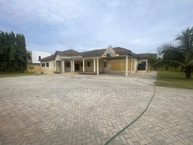 4bdrm House in East Legon, Adjiriganor for rent · Photo 1