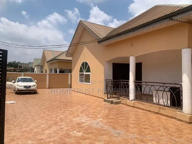 4bdrm House in Kwabenya Acp for rent ยท Photo 1