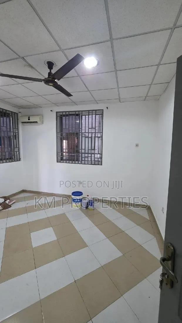 1bdrm Block of Flats in Madina for rent · Photo 1
