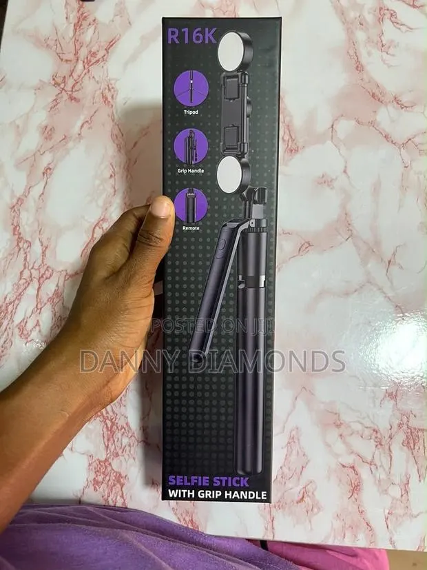 R16K Selfie Stick Tripod Available for Sale · Photo 1