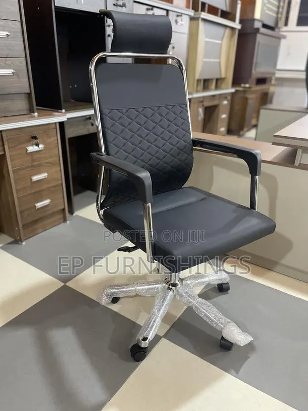 Office Chair · Photo 1
