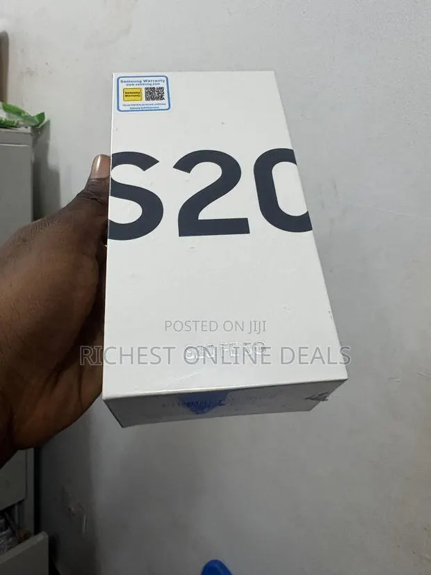 New Samsung Galaxy S20 FE 5G 128 GB Blue · Photo 1