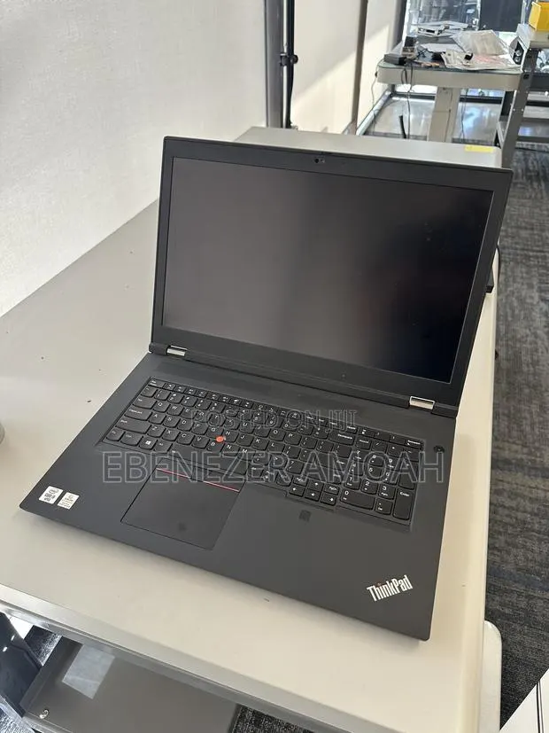 Laptop Lenovo 32GB SSD 500GB · Photo 1