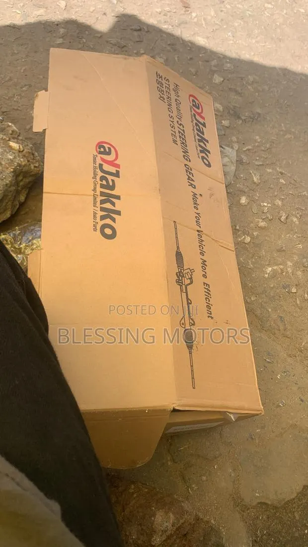 Toyota Steering Rack Brand New Fro Japan · Photo 1