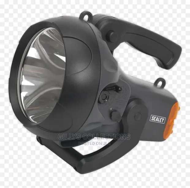 Super Bright LED Rechargeable Headlight Torchlight · Photo 1