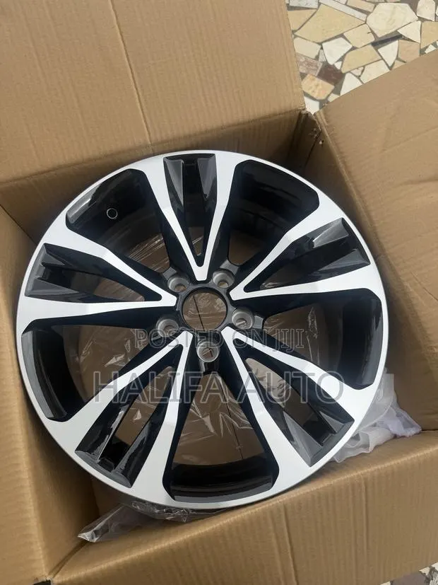 Toyota Corolla 17 Inch Sport Rims · Photo 1