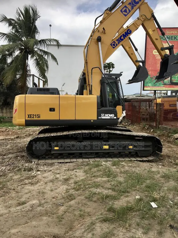 XCMG Xe 215i Crawler Excavator · Photo 1