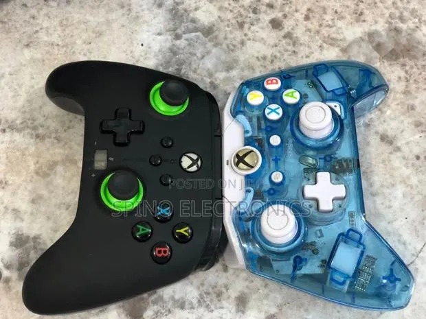 Xbox Controller · Photo 1