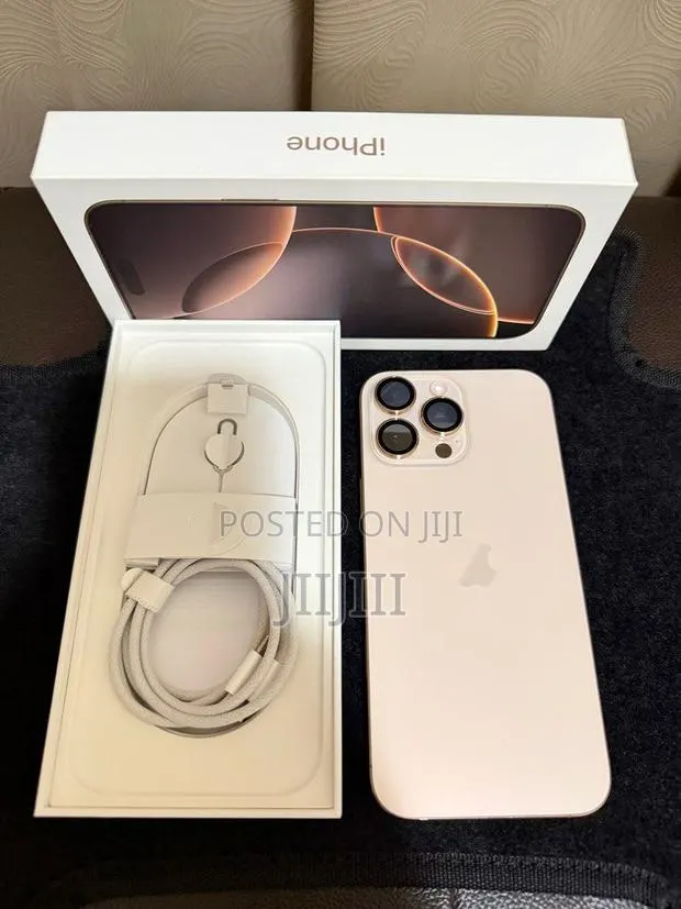 Apple iPhone 16 Pro Max 512 GB Gold · Photo 1