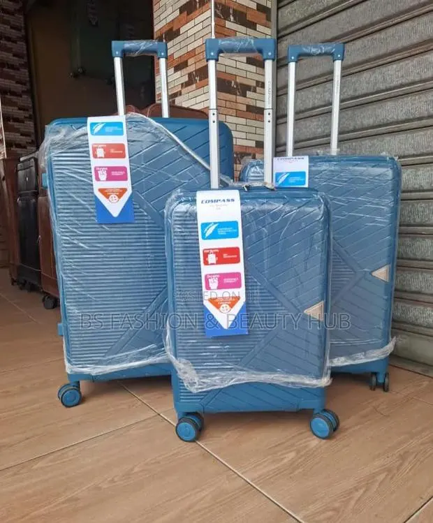 Luggage Suitcase Set · Photo 1
