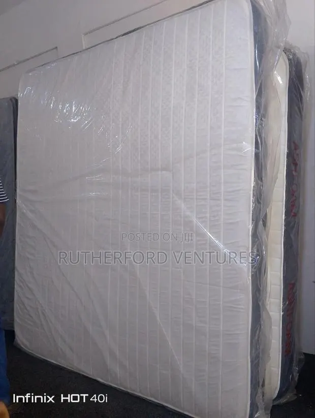 Orthopedic Queen Size Mattress · Photo 1