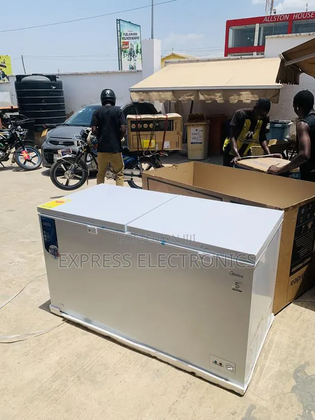Call for the New White Two Door Chest Freezer Midea 508l · Photo 1