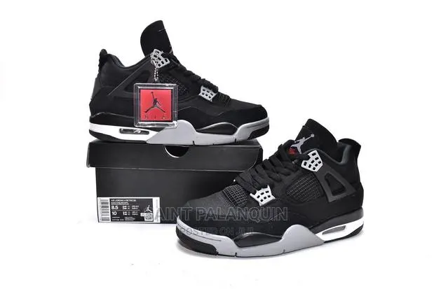 Air Jordan 4 · Photo 1