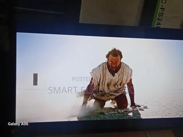 Samsung 43” Smart Tv With Powerful Sound Bright Display · Photo 1