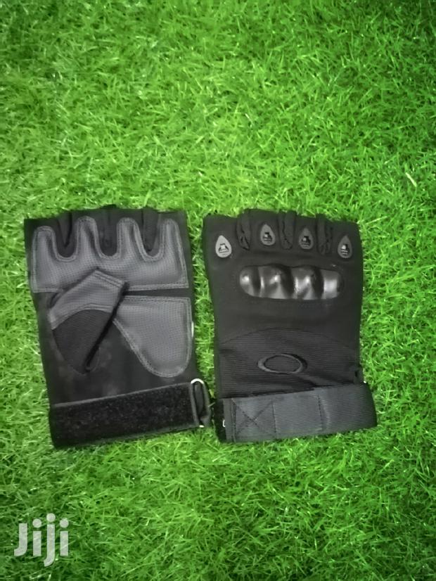 Riders Gloves · Photo 1
