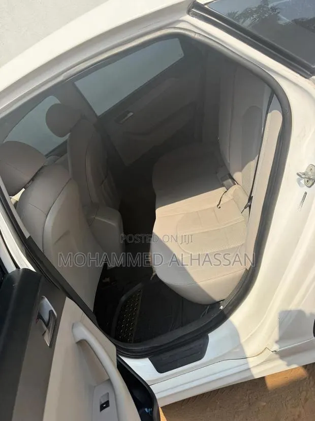 Hyundai Sonata 2019 White · Photo 8
