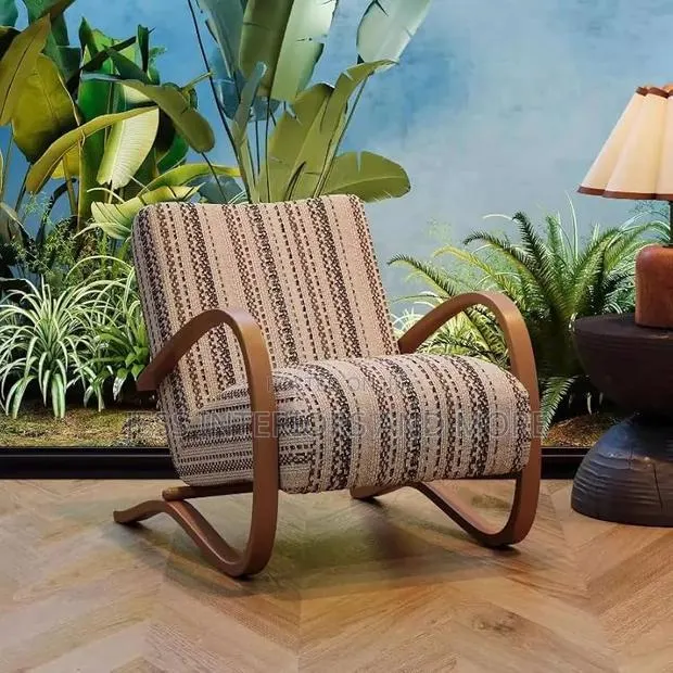 Vintage Stripe Lounge Chair · Photo 1