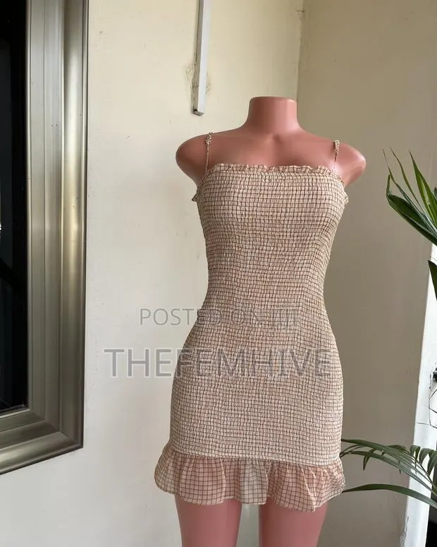 Yellow Shein Dress Thrift · Photo 1