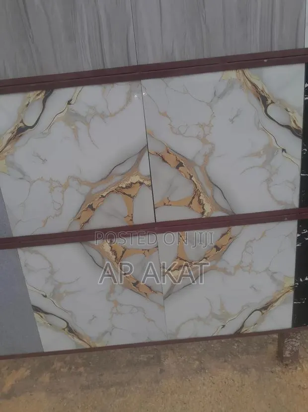 60x60 Floors · Photo 1