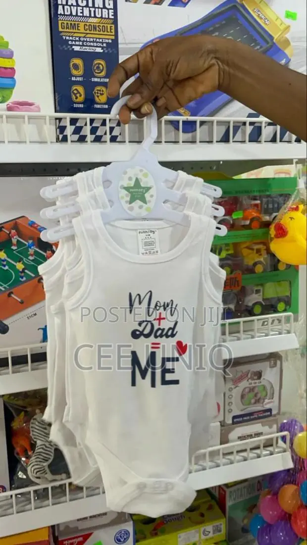 3 Pieces Sleeveless Bodysuit for Boys · Photo 1