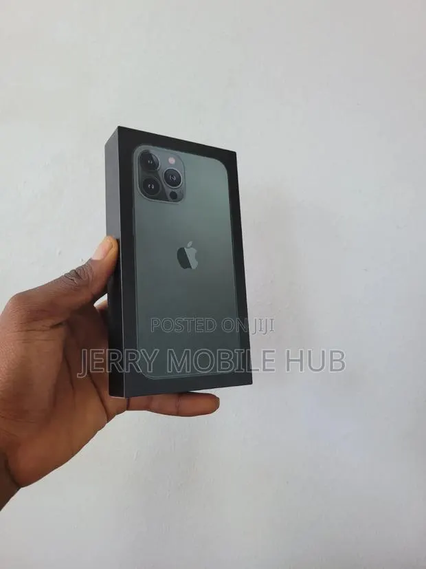 New Apple iPhone 13 Pro 128 GB Green · Photo 1