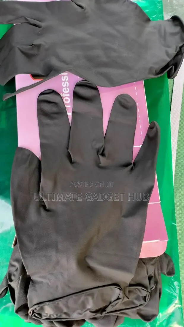 Black Gloves (Reusable) · Photo 1