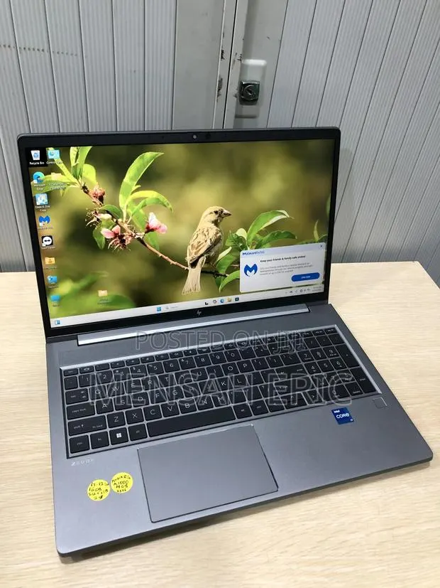 Laptop HP ZBook Power G9 i7 8GB Intel Core i7 HDD+SSD 1.5T · Photo 1