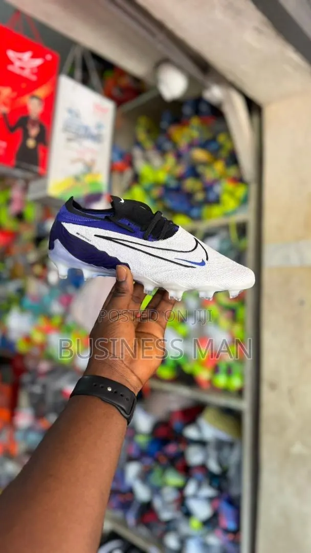 Nike Phantom · Photo 1