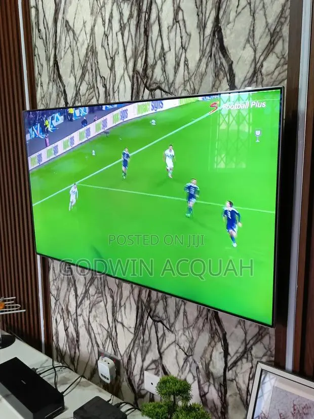 Samsung QLED 55" · Photo 1