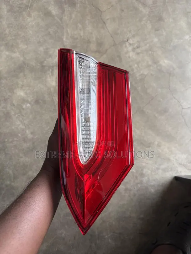 2018 2019 2020 Toyota Camry Inner Trunk Tail Light · Photo 1