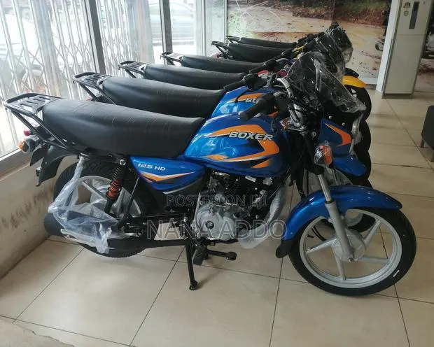 New Bajaj Boxer 125 2024 · Photo 1