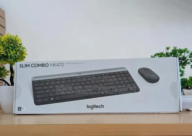 Logitech Mk470 Slim Wireless Keyboard and Mouse Combo · Photo 1