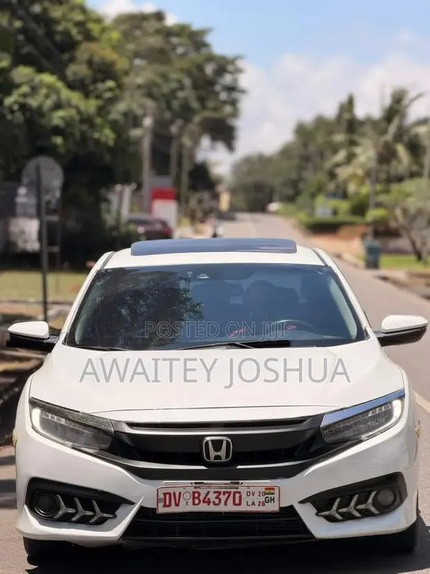 Honda Civic 2017 White · Photo 1