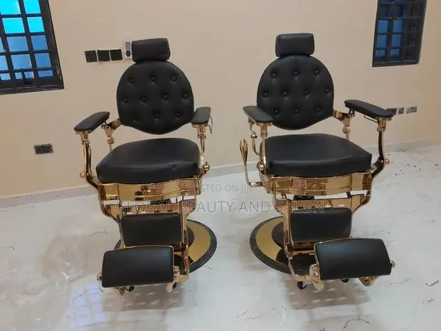 Gold Barbering Chair · Photo 2