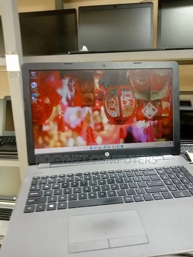Laptop HP 250 G6 4GB Intel Pentium SSD 128GB · Photo 1