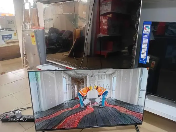 TCL 50" Smart Tv – Immersive Big Screen Entertainment 50tv Smart Tv · Photo 1