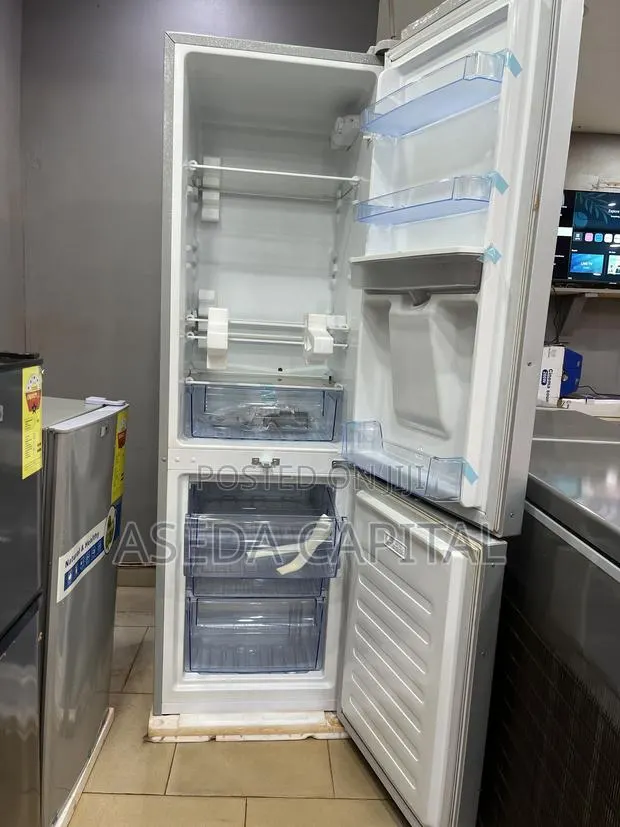 Flamino 251L Refrigerator · Photo 1