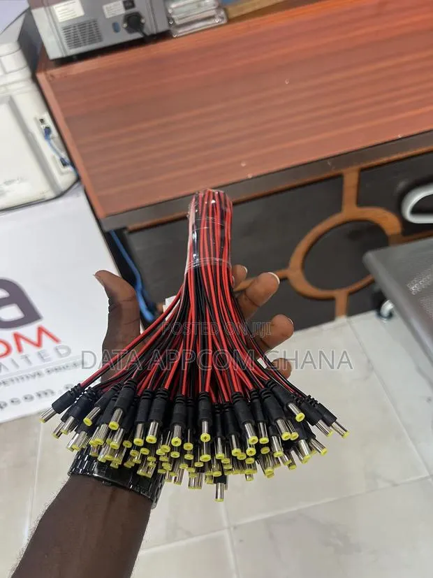 DC Power Cable 12V 5A Plugs Male Female Connectors · Photo 1