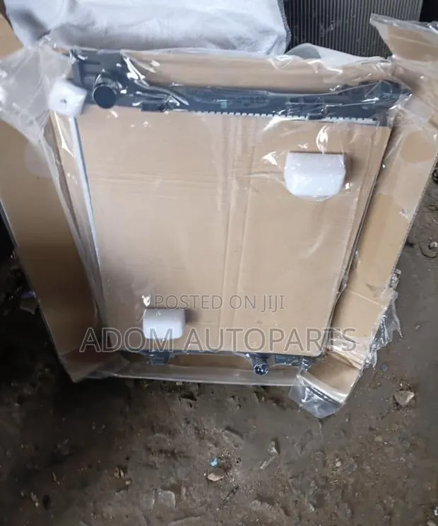 Acura RDX Water Tank Radiator 2018 2019 2020 2021 2022 2023 2024 · Photo 1