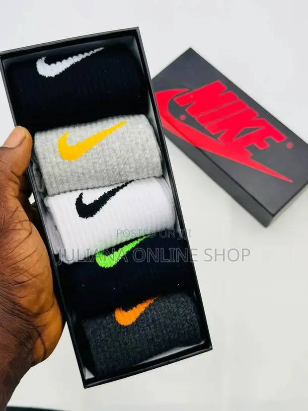 5 in 1 Designer Socks · Photo 1