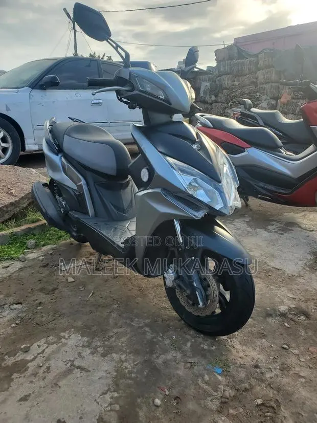Kymco 2017 Black · Photo 1