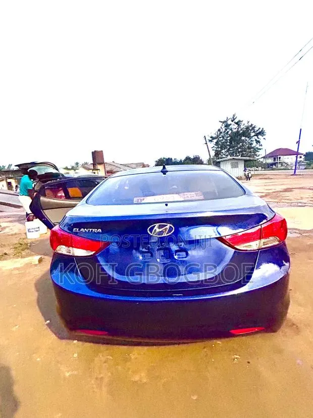 Hyundai Elantra 2013 Purple · Photo 1