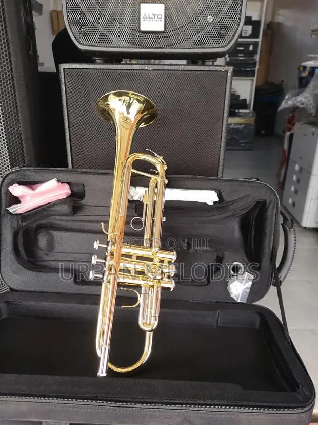 Lacquered Brass B♭ Trumpet · Photo 4
