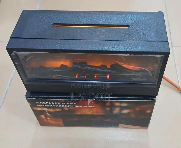 Aromatherapy Diffuser With Multiple Color Flame · Photo 1